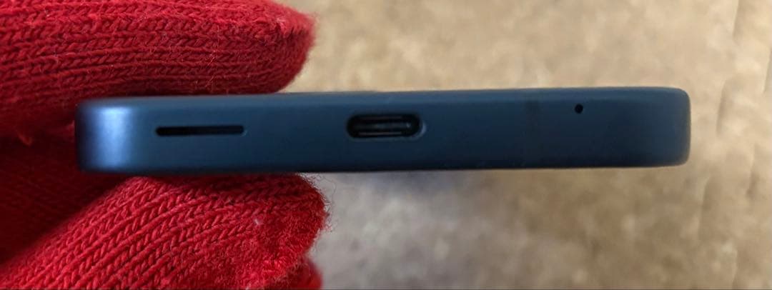 【最終値下げ】海外版 SIMフリー AQUOS sense9 本体 おまけ付き